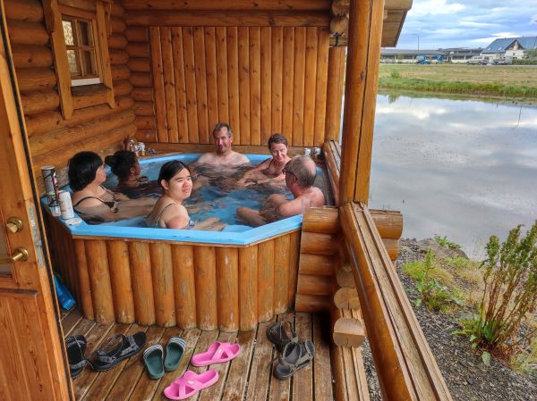 Hotpot vor der Htte Olafsfjrdur Island 2022